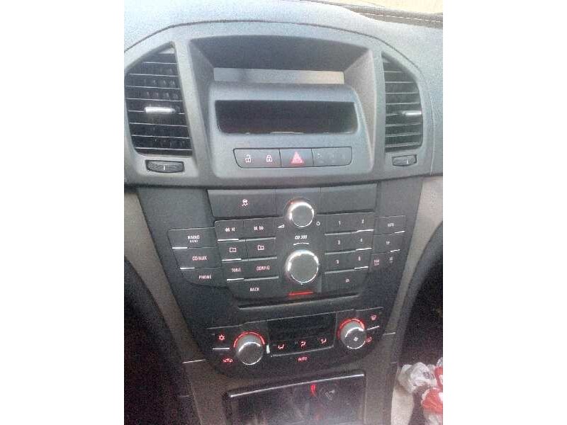 opel insignia berlina del año 2009