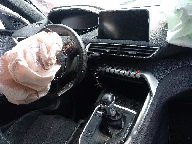 peugeot 3008 del año 2017