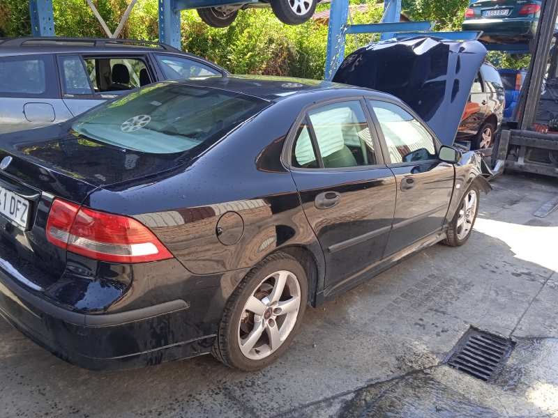 saab 9-3 berlina del año 2005