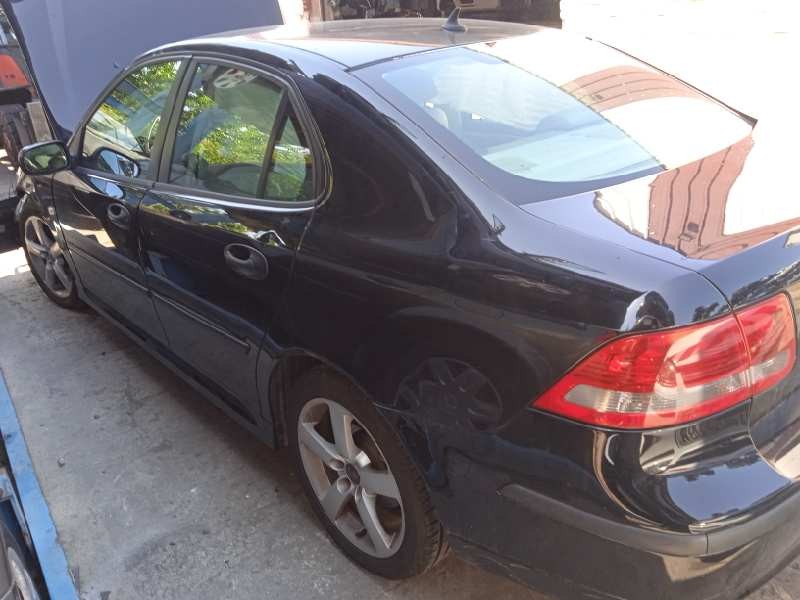 saab 9-3 berlina del año 2005