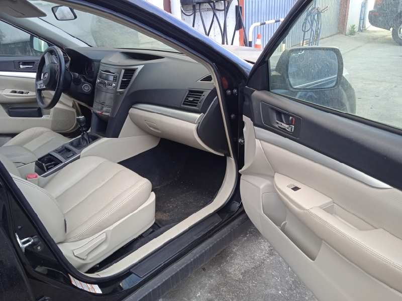 subaru legacy kombi/outback b14 del año 2009