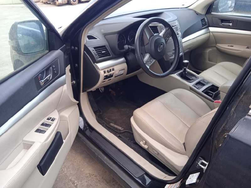 subaru legacy kombi/outback b14 del año 2009