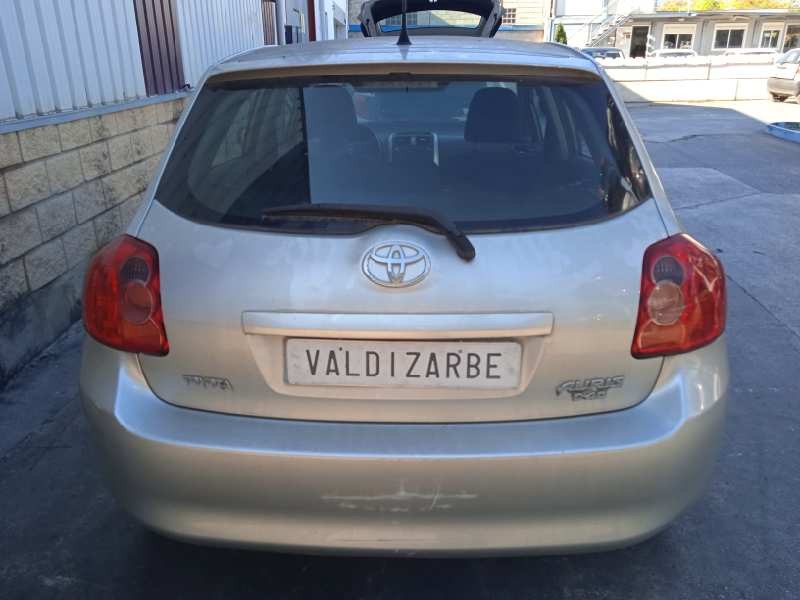 toyota auris del año 2007