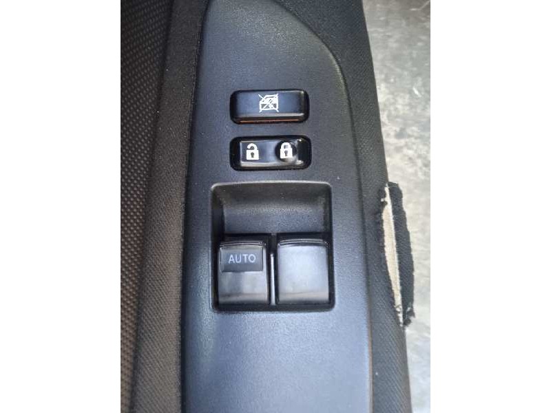 toyota auris del año 2007