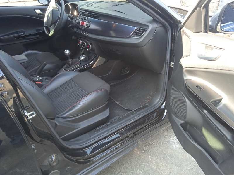 alfa romeo giulietta (191) del año 2011