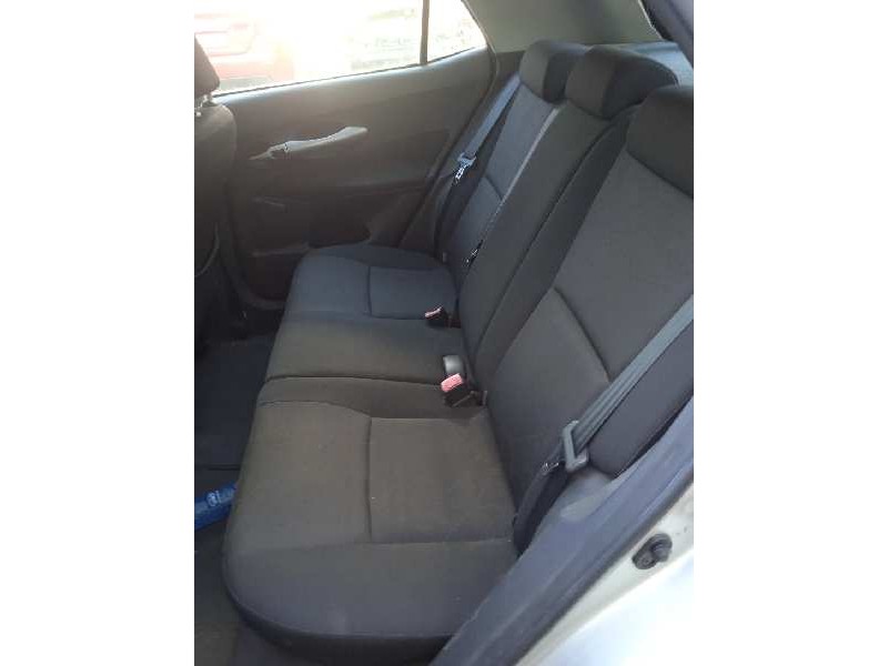 toyota auris del año 2007