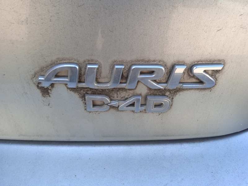 toyota auris del año 2007