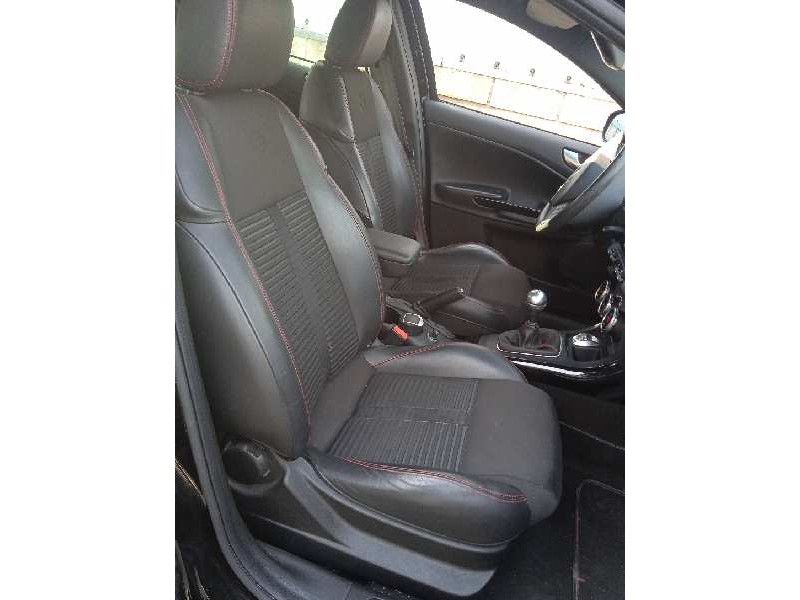 alfa romeo giulietta (191) del año 2011