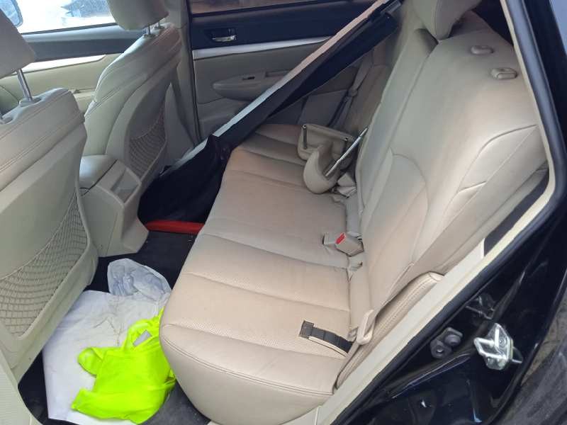 subaru legacy kombi/outback b14 del año 2009