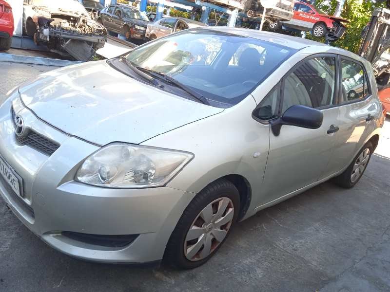 toyota auris del año 2007