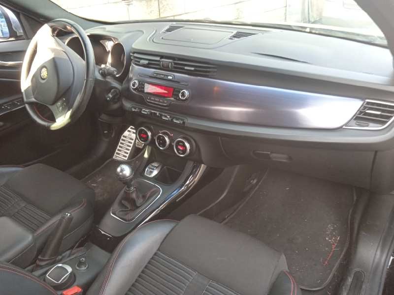 alfa romeo giulietta (191) del año 2011