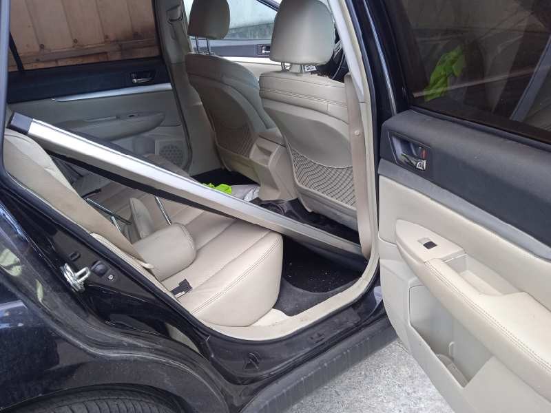 subaru legacy kombi/outback b14 del año 2009