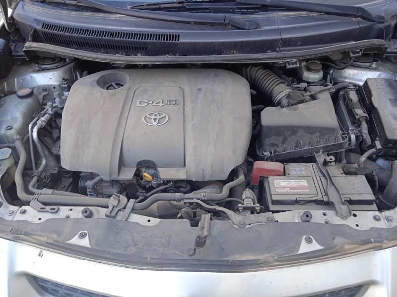 toyota auris del año 2007