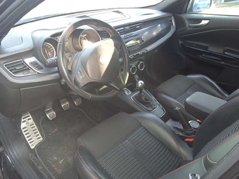 alfa romeo giulietta (191) del año 2011