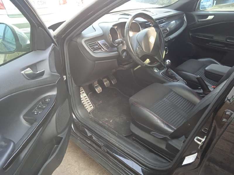 alfa romeo giulietta (191) del año 2011