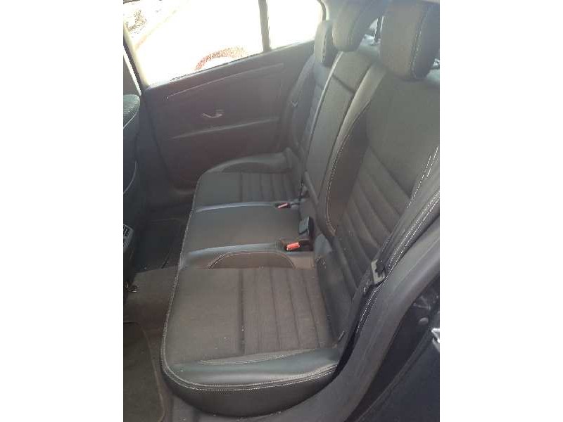 renault laguna iii del año 2010