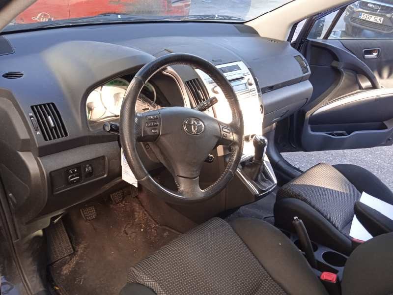 toyota corolla verso (r1) del año 2008