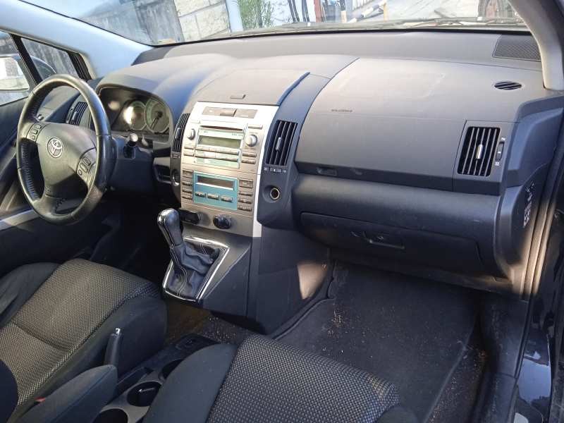 toyota corolla verso (r1) del año 2008