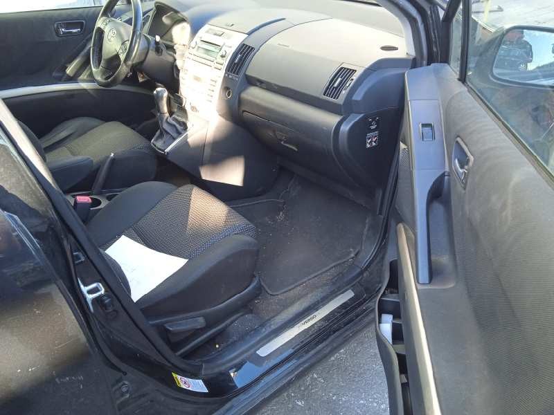 toyota corolla verso (r1) del año 2008