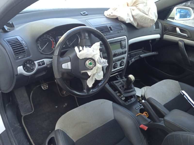 skoda octavia combi (1z5) del año 2008