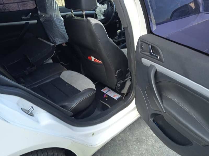 skoda octavia combi (1z5) del año 2008