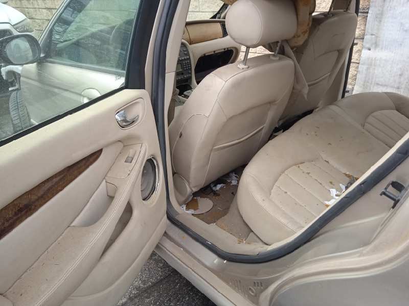 jaguar x-type del año 2001