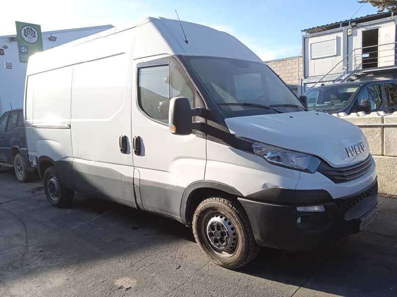 iveco daily conf. paquetería (sommer) del año 2016