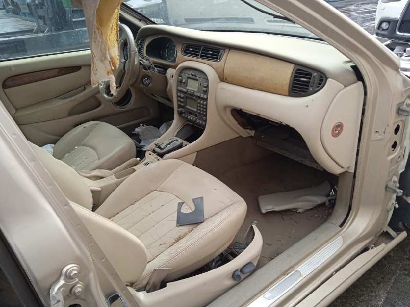 jaguar x-type del año 2001