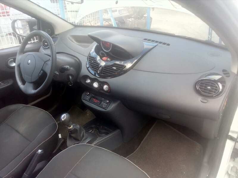 renault twingo del año 2014