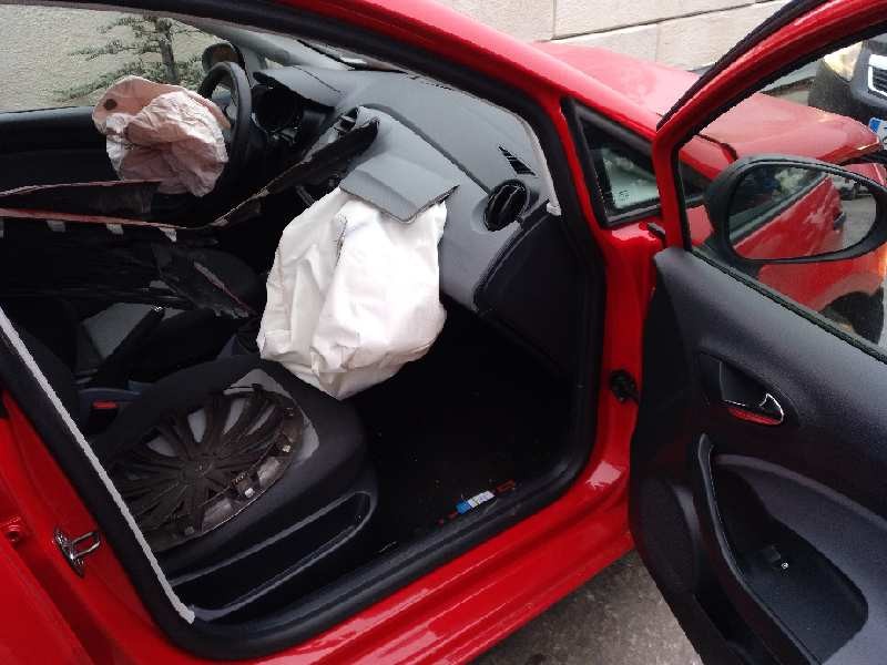 seat ibiza (6j5) del año 2013