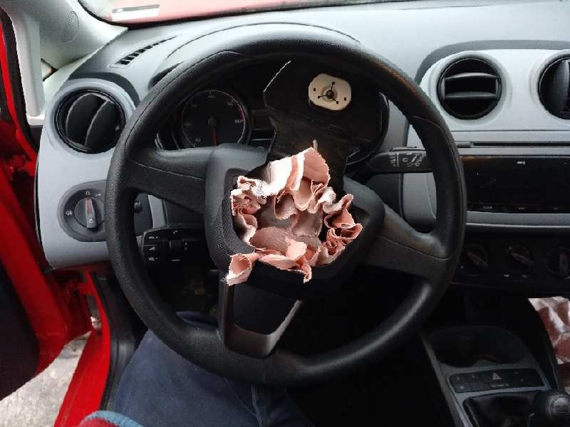 seat ibiza (6j5) del año 2013