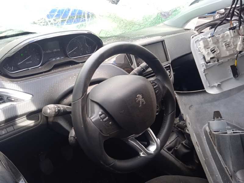 peugeot 208 del año 2017