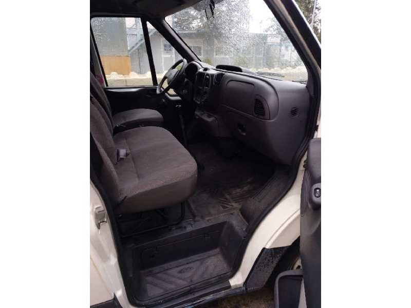 ford transit mod. 2000 combi del año 2005