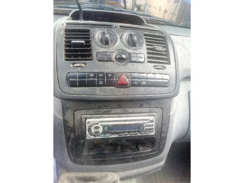mercedes-benz vito (w639) basic, combi del año 2004
