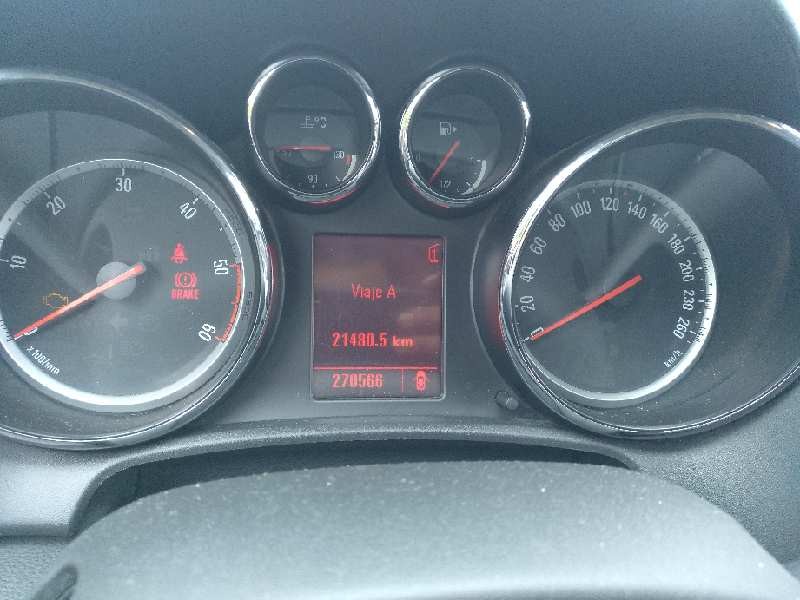 opel astra j lim. del año 2010