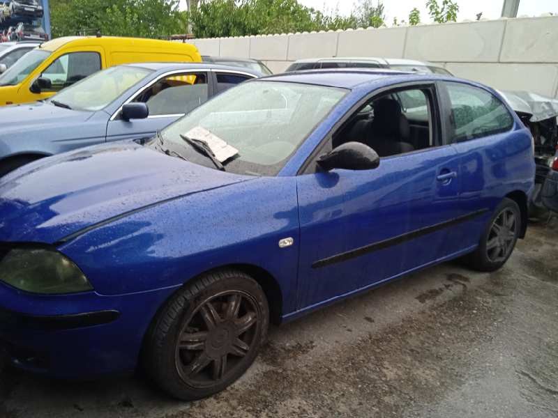seat ibiza (6l1) del año 2002