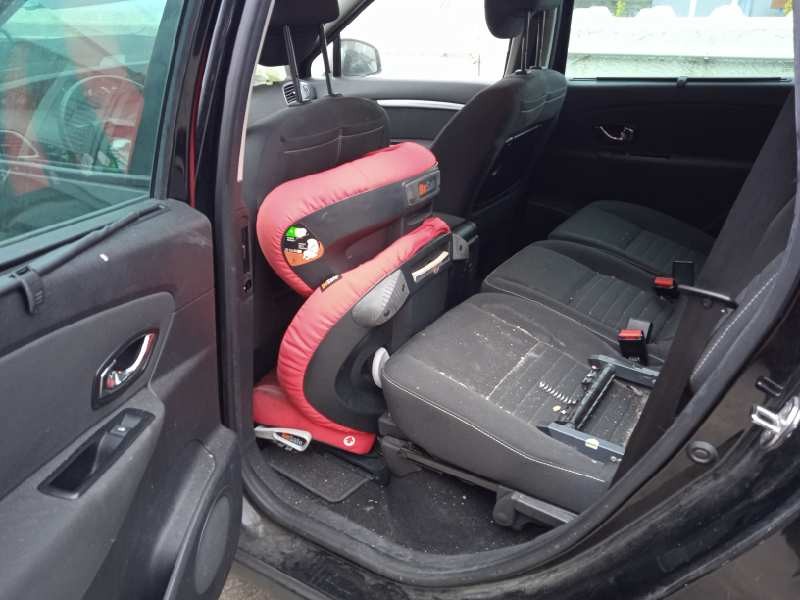 renault scenic iii del año 2016