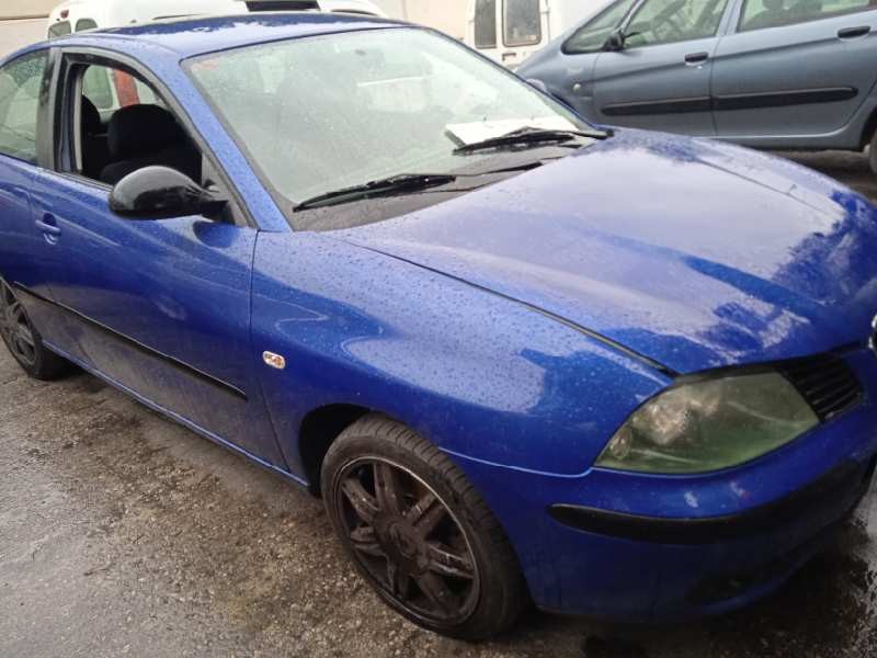 seat ibiza (6l1) del año 2002
