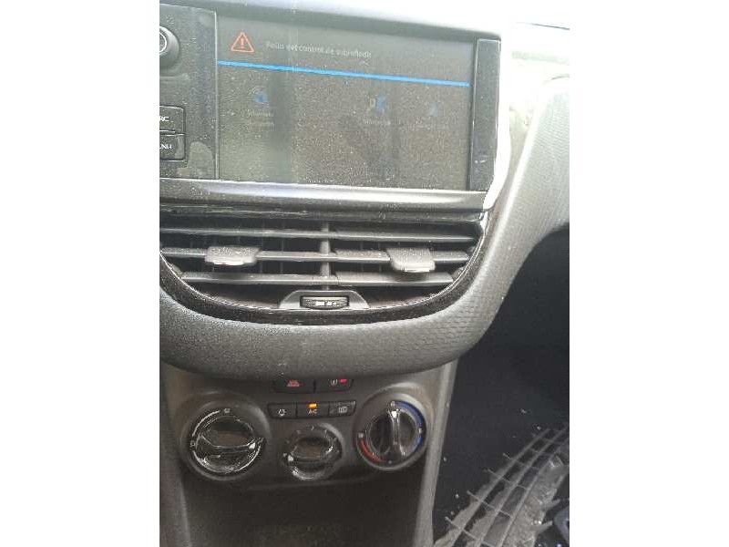 peugeot 208 del año 2017