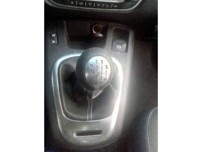 renault scenic iii del año 2016