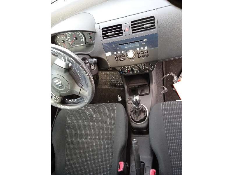 suzuki swift berlina (mz) del año 2005