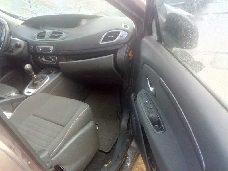 renault scenic iii del año 2016