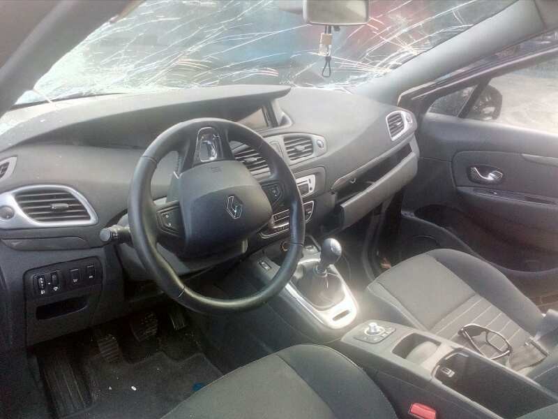 renault scenic iii del año 2016