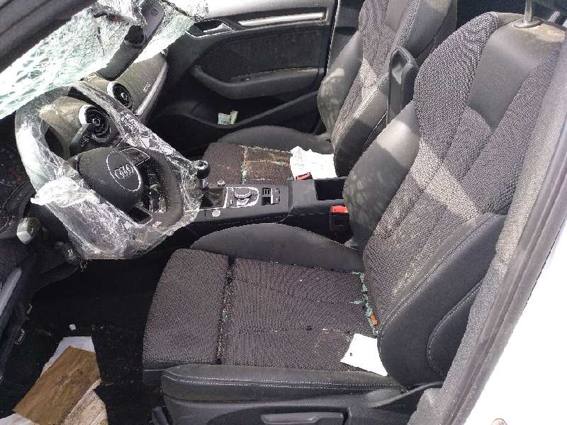 audi a3 sedán (8vm) del año 2019