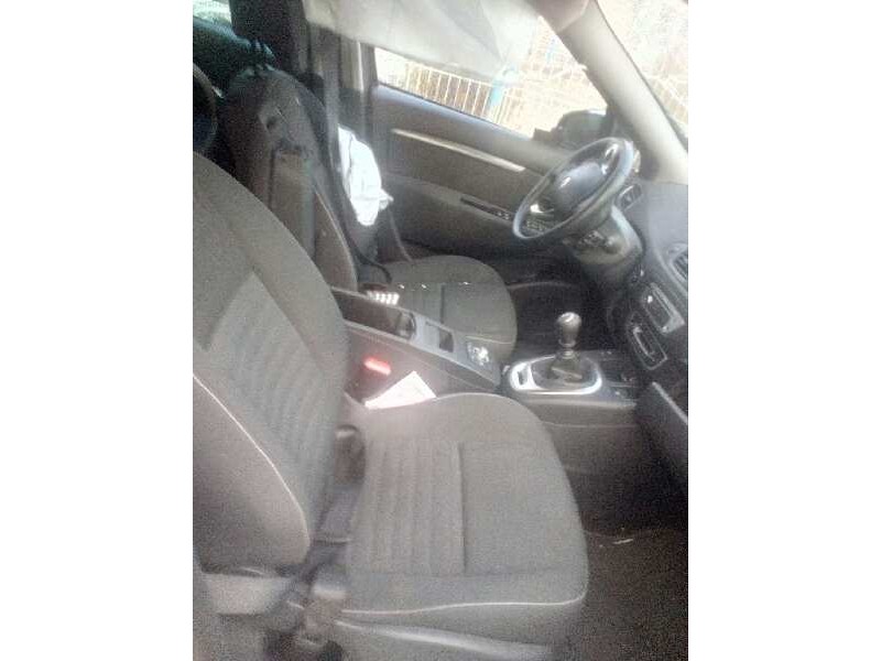 renault scenic iii del año 2016