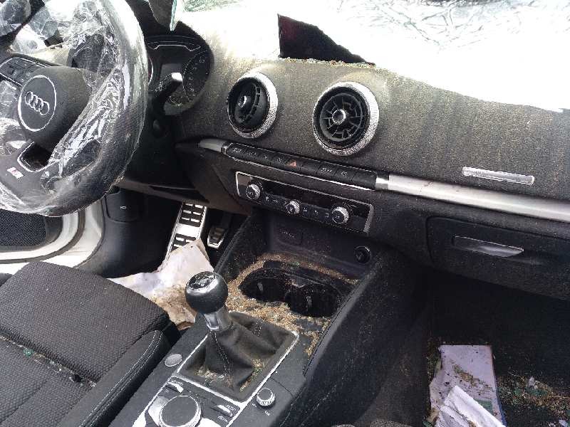 audi a3 sedán (8vm) del año 2019