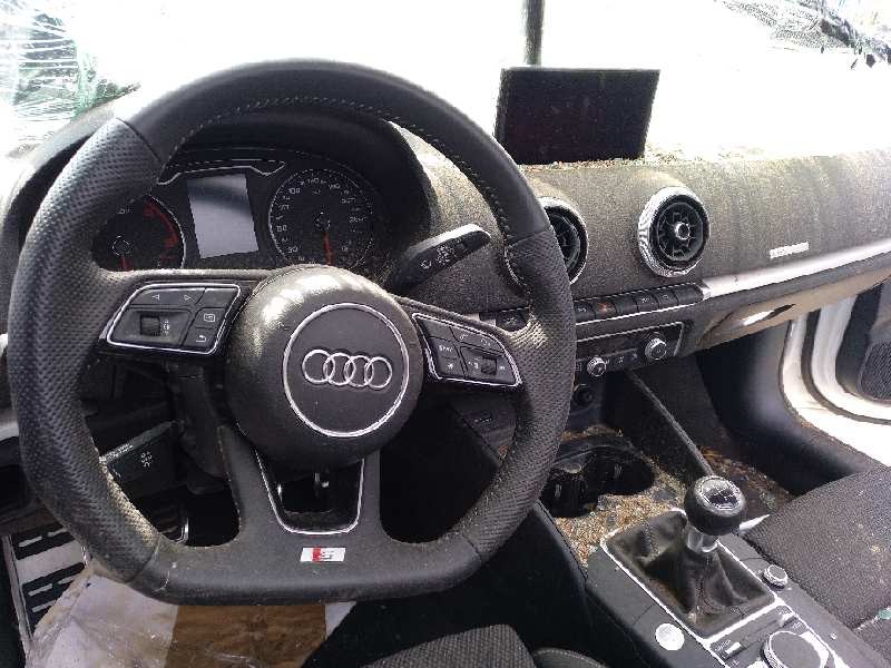 audi a3 sedán (8vm) del año 2019