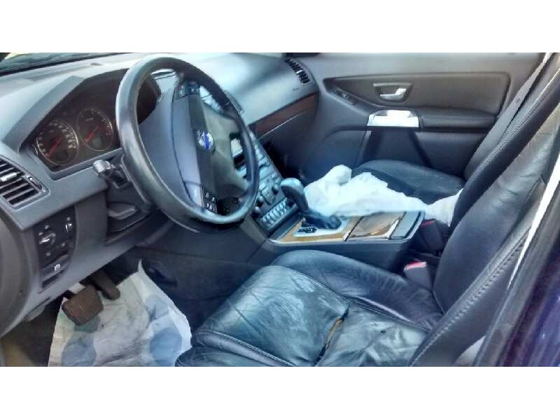 volvo xc90 del año 2004