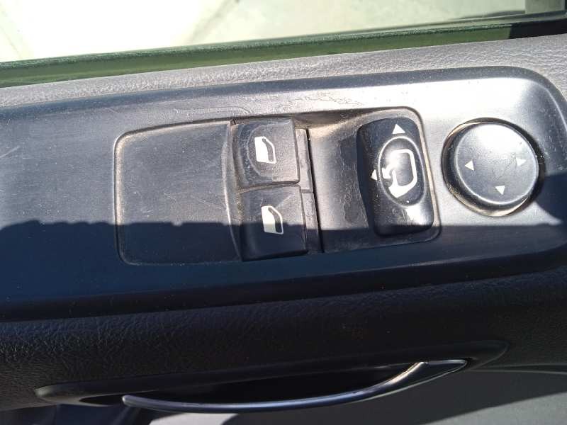 peugeot 807 del año 2005