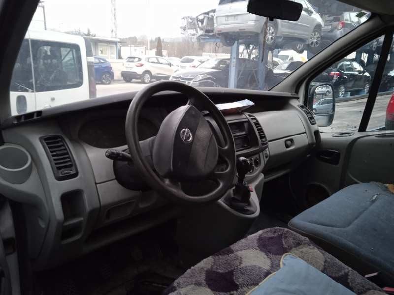 nissan primastar (x83) del año 2006